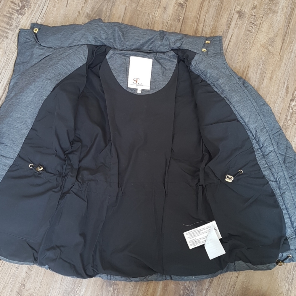 Coat - Picture 5 of 5